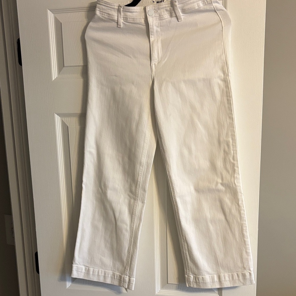 PAIGE Women's Straight Leg White Jeans, mint condition